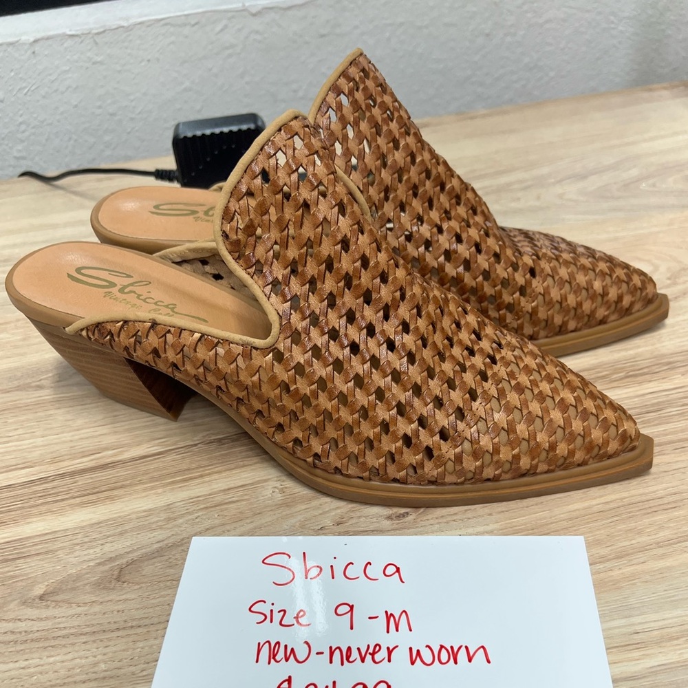 Sbicca Brown Woven Mules